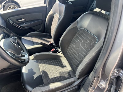 2023 Renault Duster 1.3 Iconic At