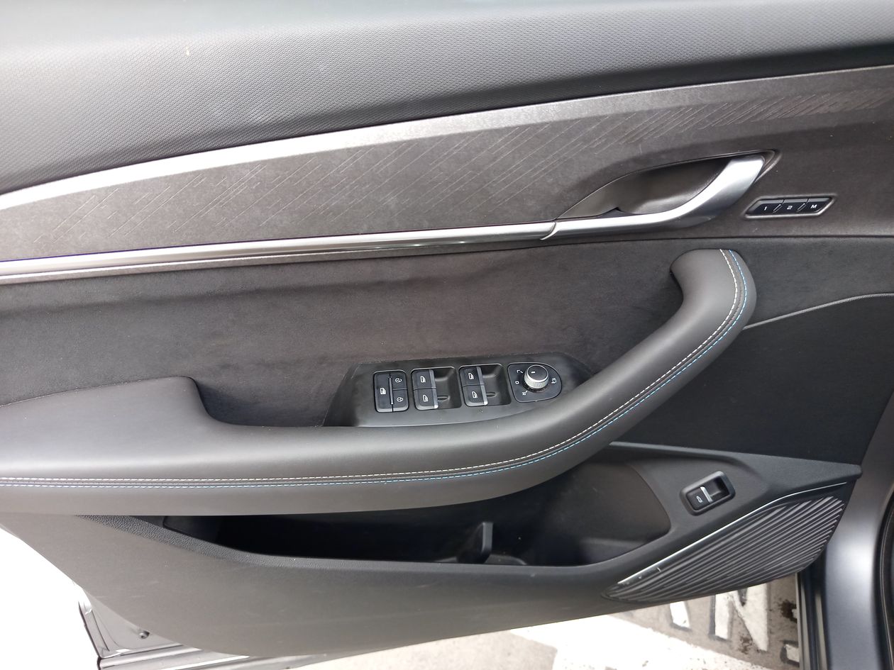2026 Renault Koleos 1.5 Esprit Alpine Hev At