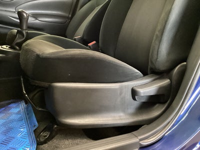 2023 Nissan V-Drive 1.6 A/C Mt