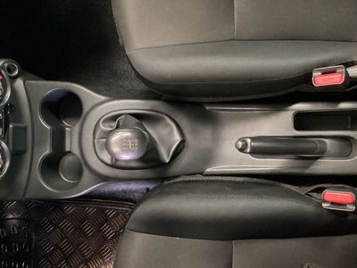 2025 Nissan V-Drive 1.6 A/C Mt