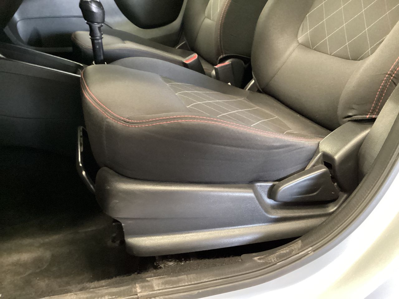 2025 Renault Kwid 1.0 Intens Mt