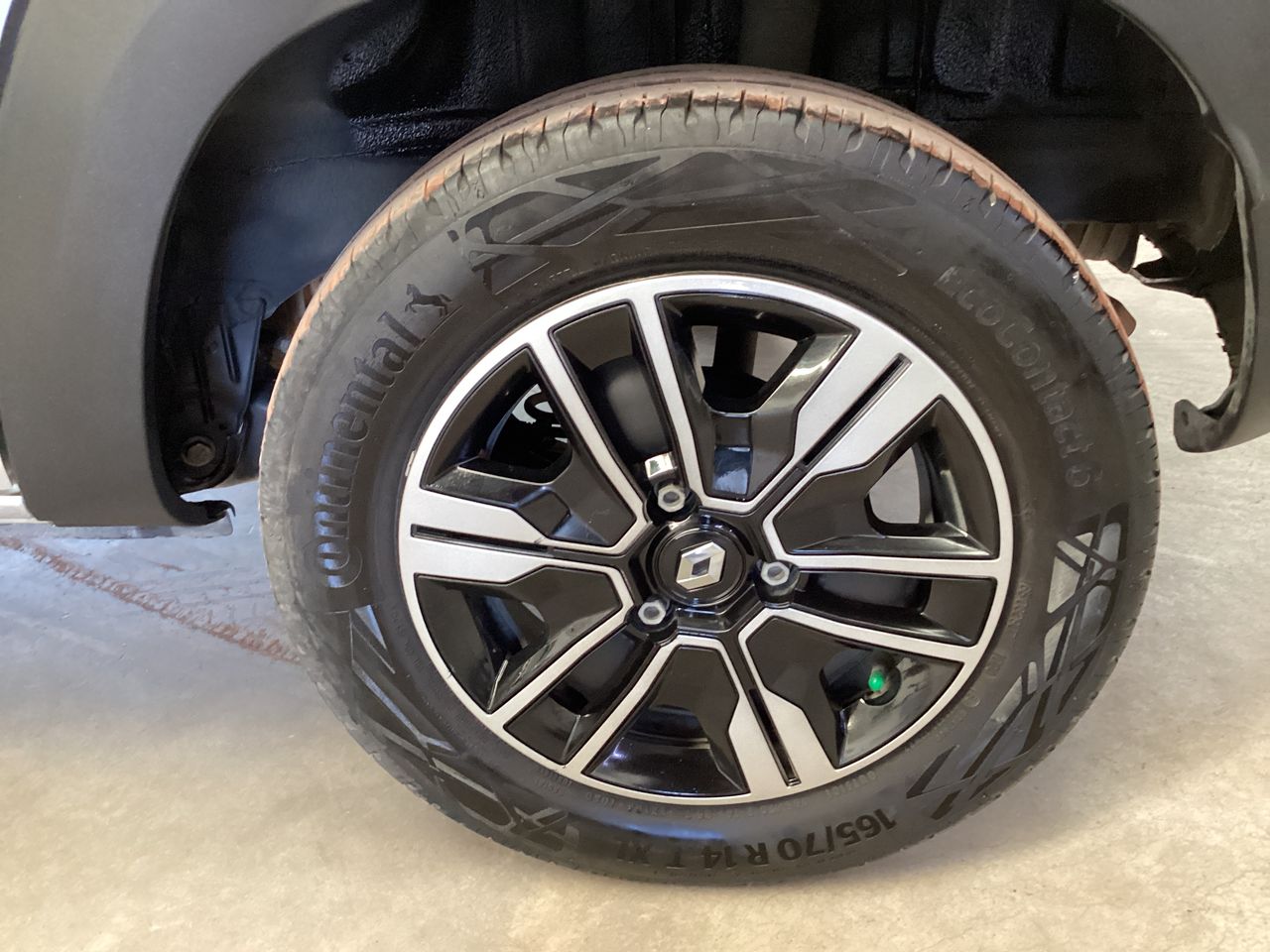 2025 Renault Kwid 1.0 Iconic Mt