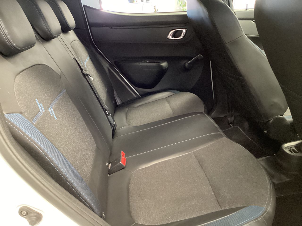 2025 Renault Kwid 1.0 Iconic Mt