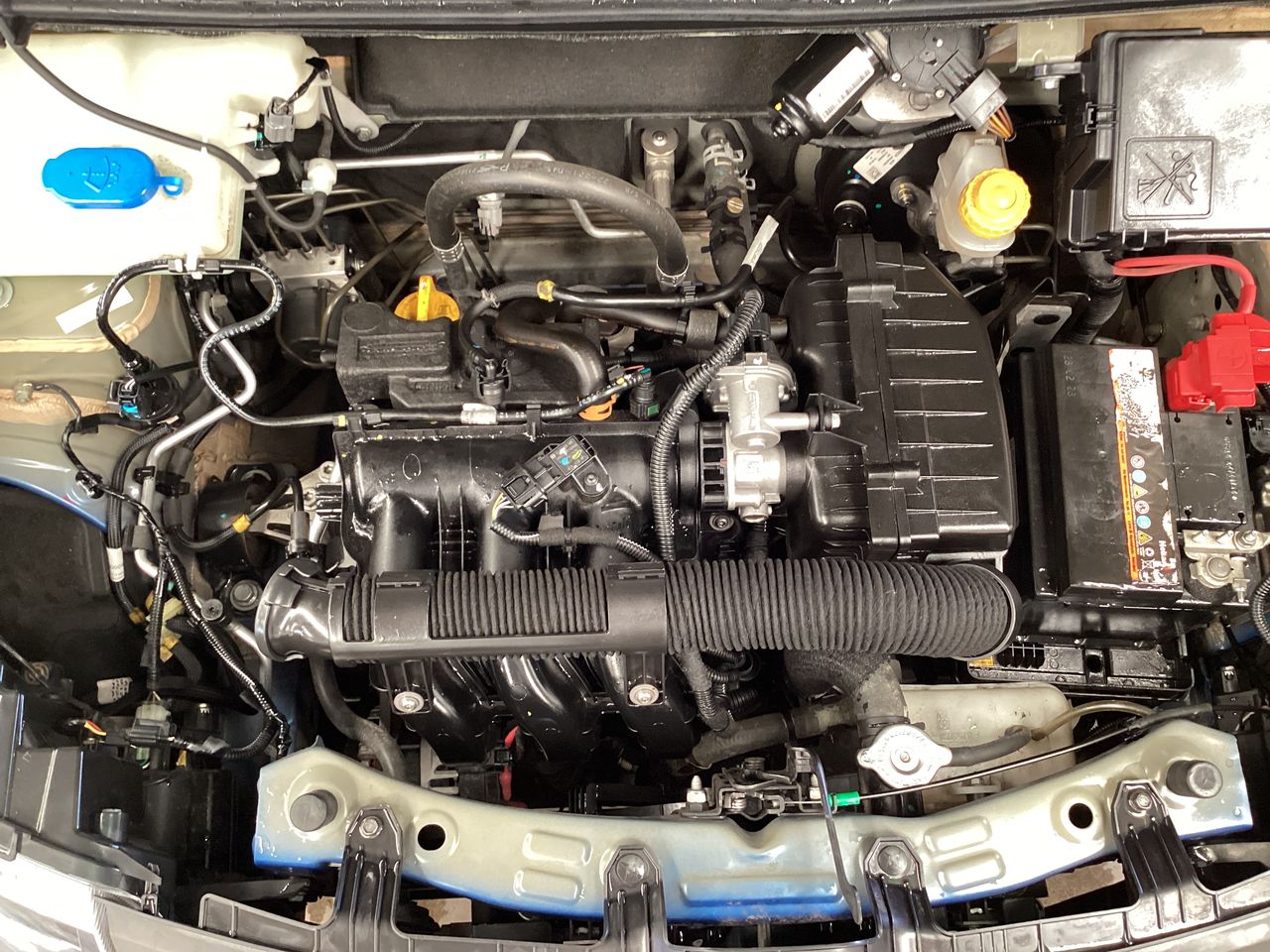 2024 Renault Kwid 1.0 Outsider Mt