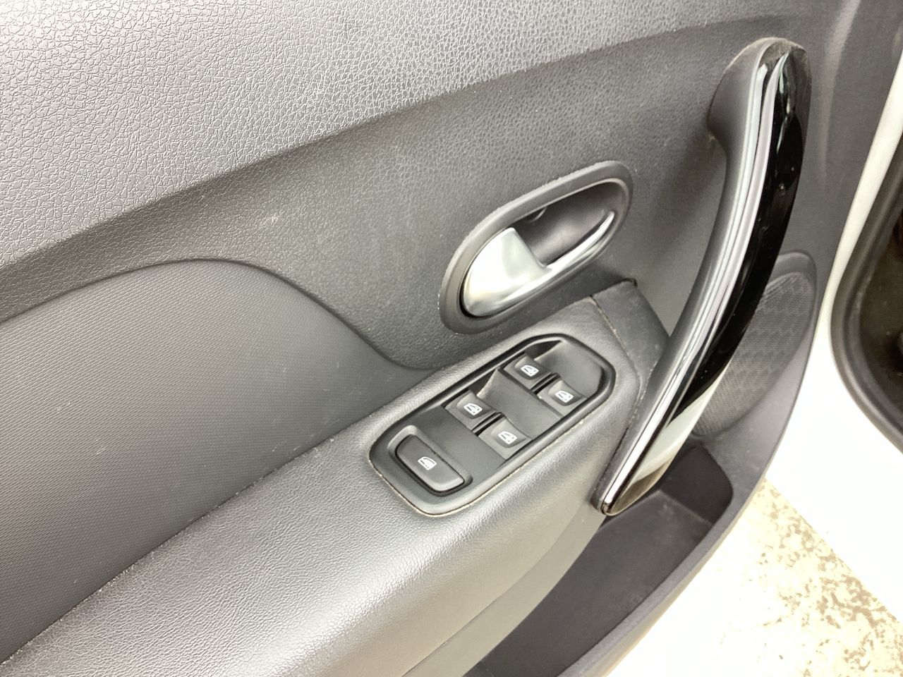 2024 Renault Logan 1.6 Intens At