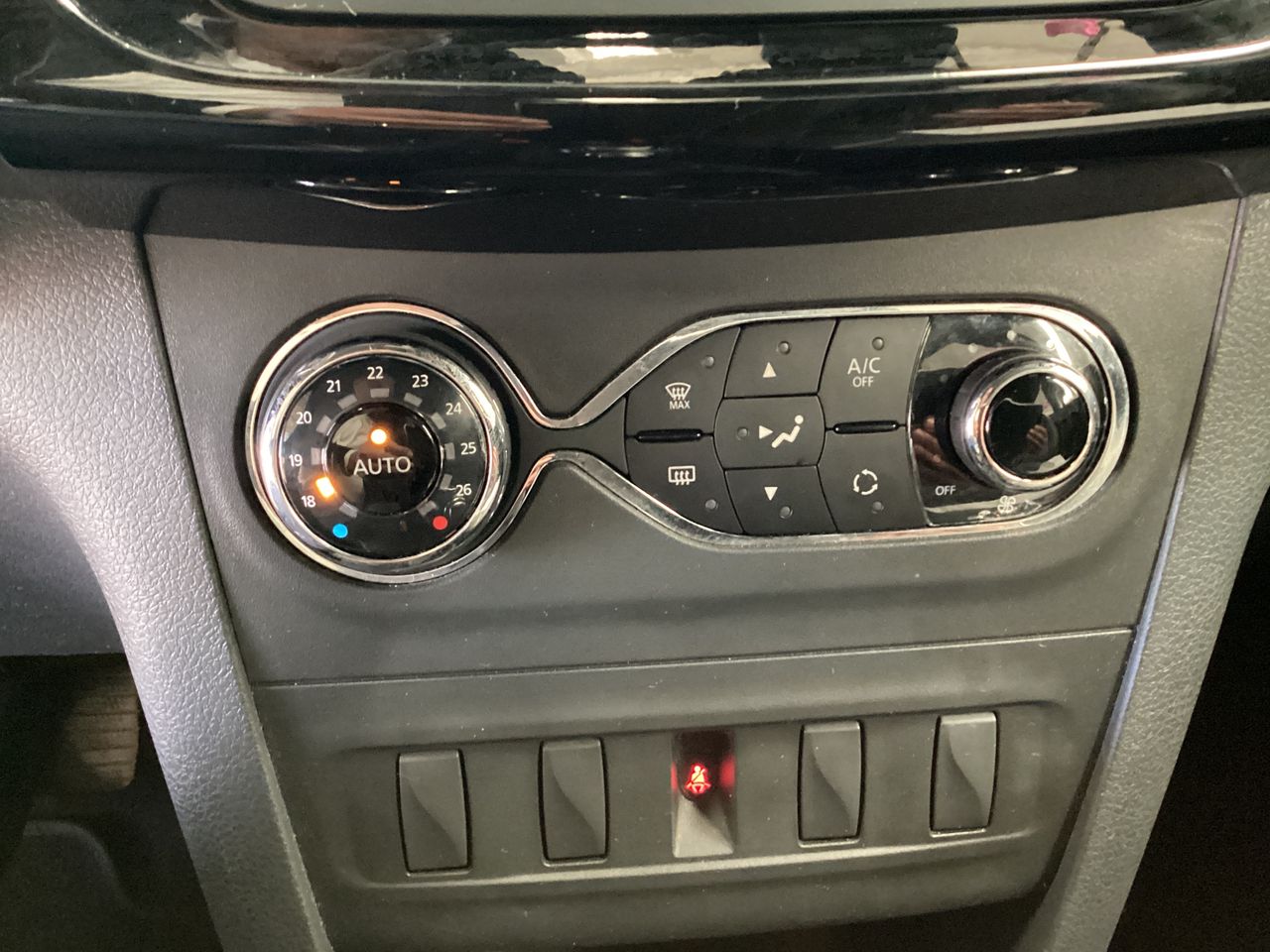 2024 Renault Logan 1.6 Intens At