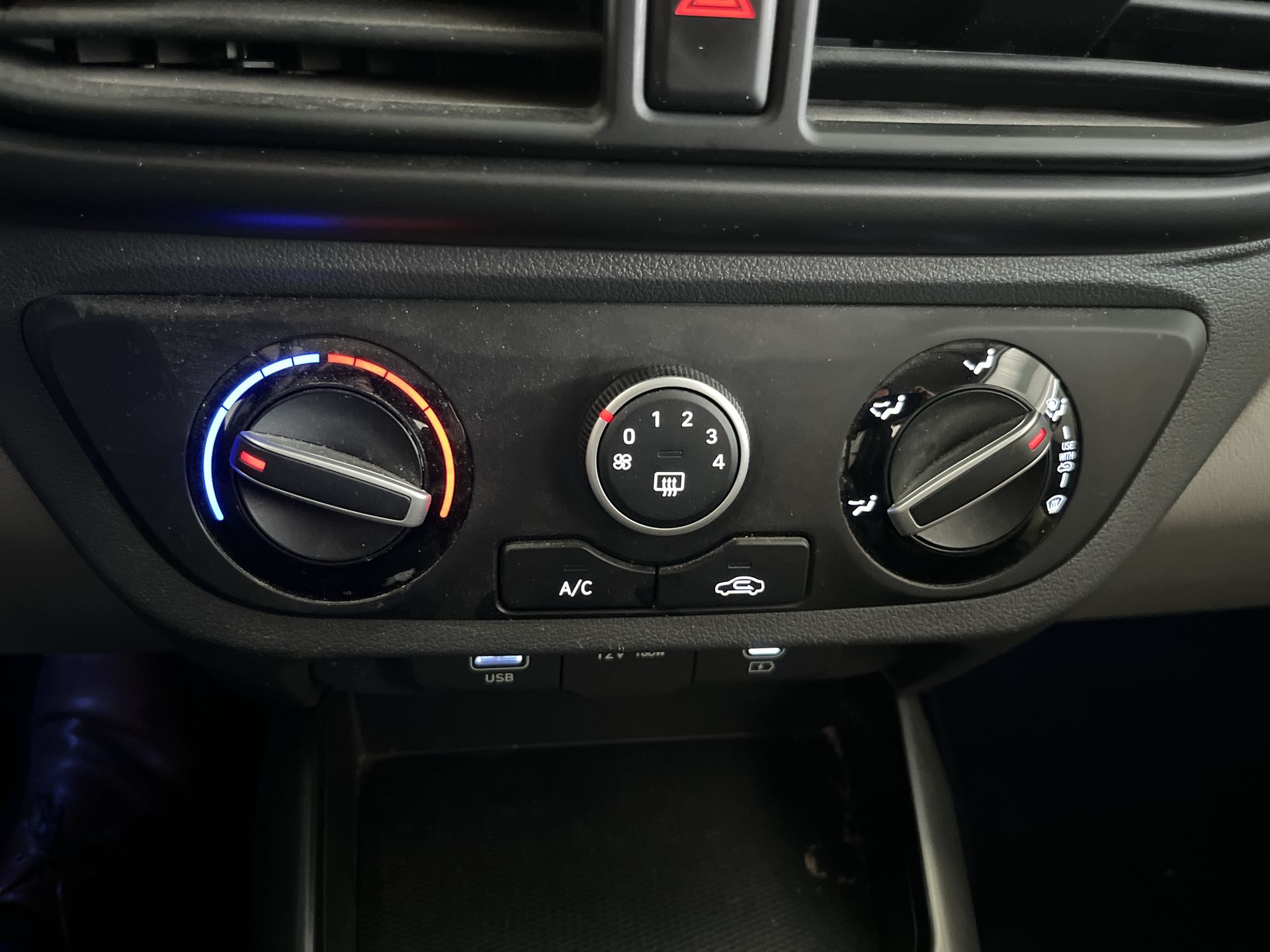 2025 Hyundai Grand i10 1.2 Gl Mid Sedan Mt