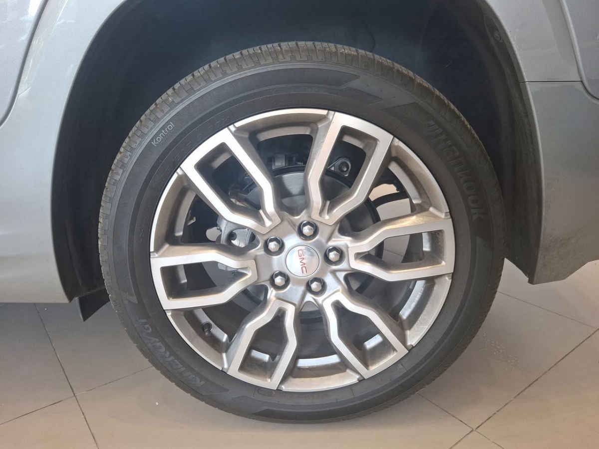 2024 GMC Terrain 5p Denali L4/1.5/T Aut