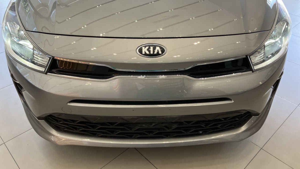 2021 Kia KIA RIO SEDAN 4p LX L4/1.6 Man