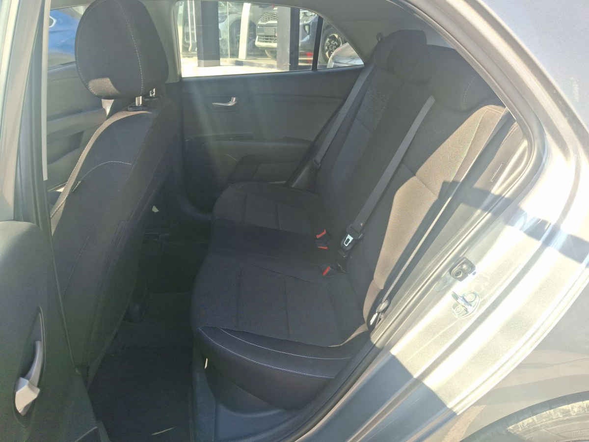 2022 Kia KIA RIO HB 5p LX L4/1.6 Man