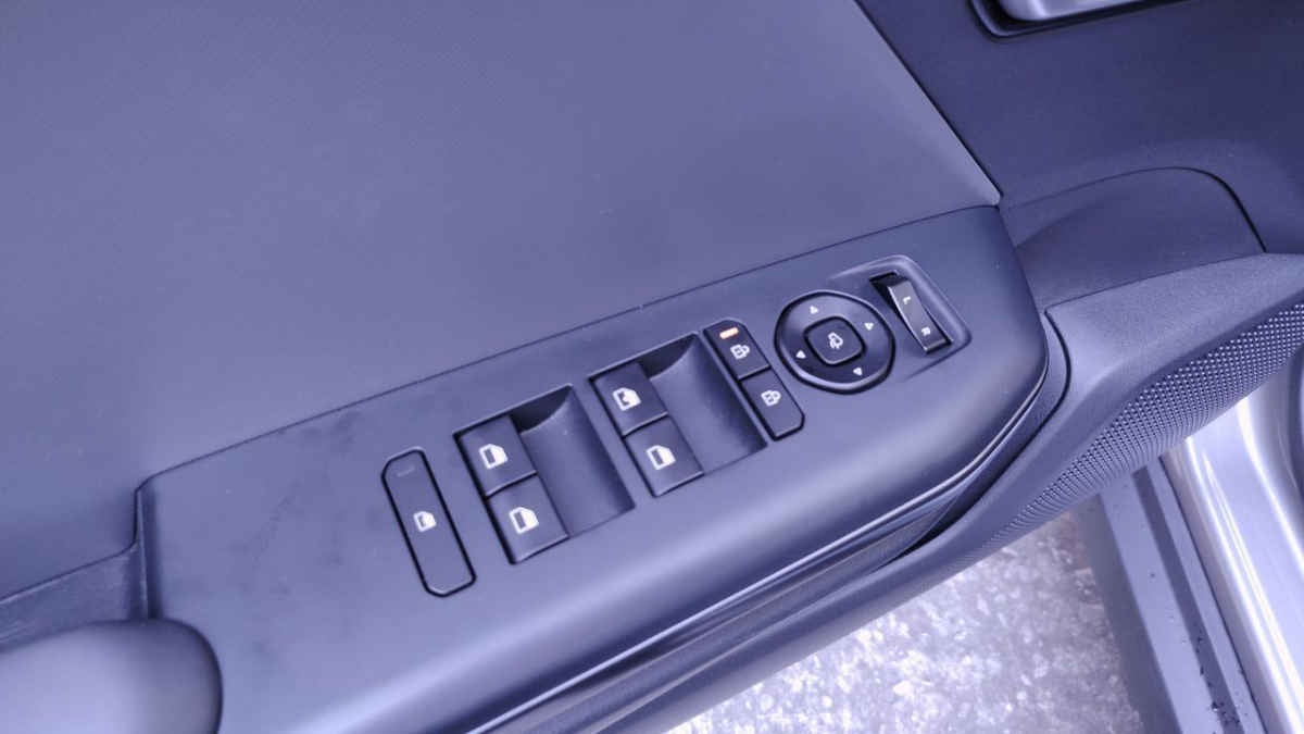 2025 Kia K4 4p LX L4/2.0 Man