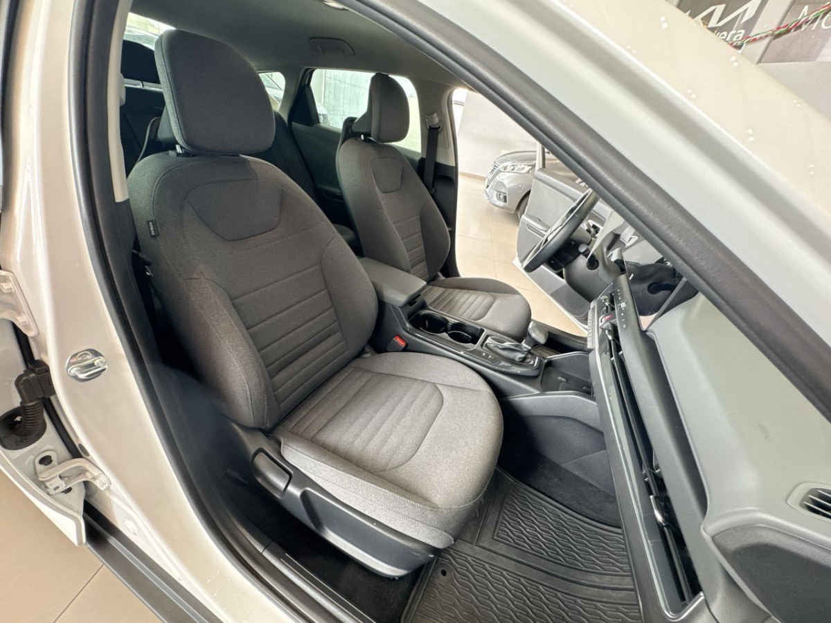 2026 Kia K4 4p EX L4/2.0 Aut