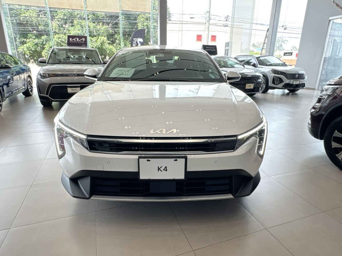 2026 Kia K4 4p EX L4/2.0 Aut