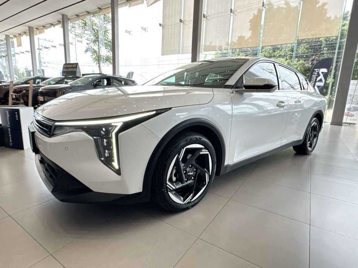 2026 Kia K4 4p EX L4/2.0 Aut