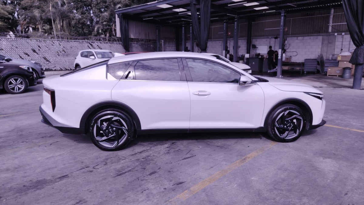 2025 Kia K4 4p EX L4/2.0 Aut