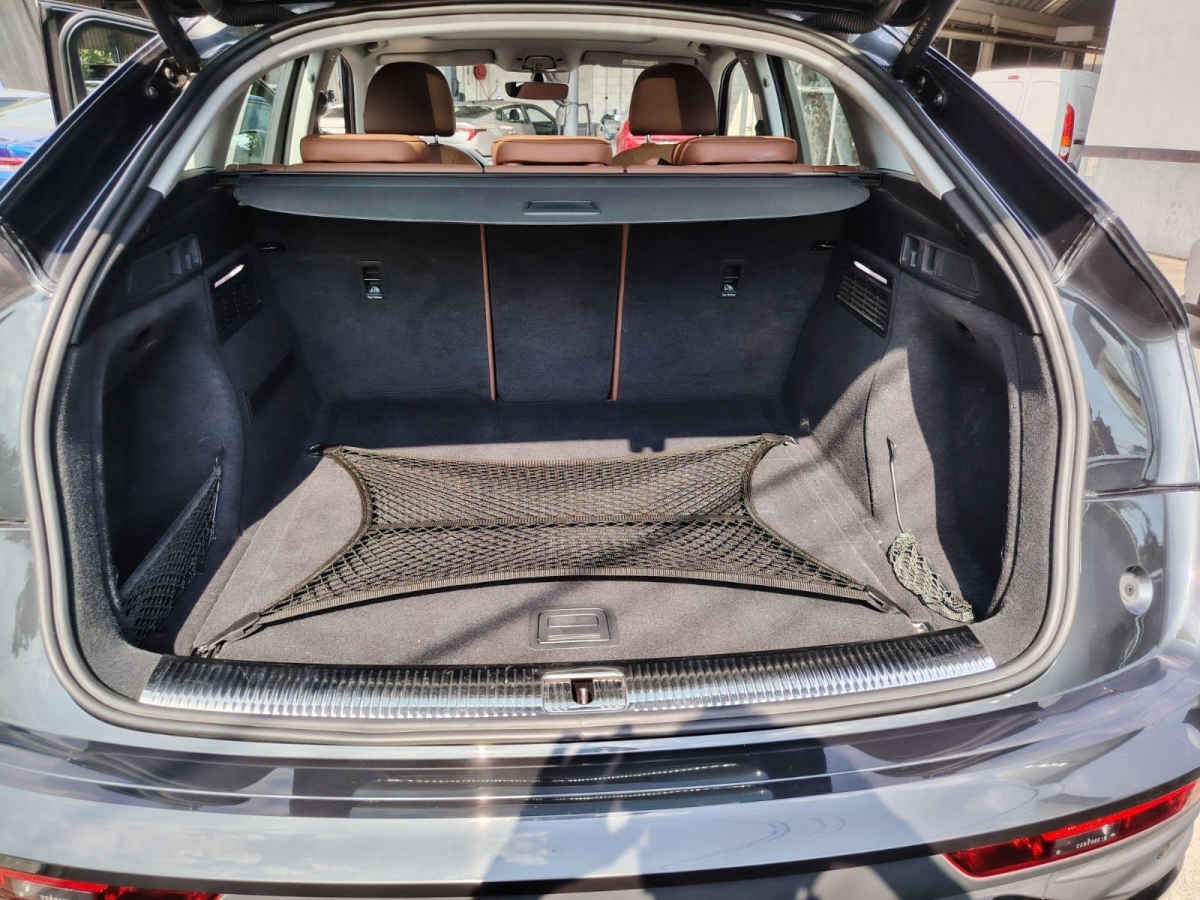 2023 Audi Q5 5p Select Sportback L4/2.0/T Aut MHEV