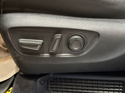 2025 Toyota Sienna 5p XSE HEV L4/2.5 Aut