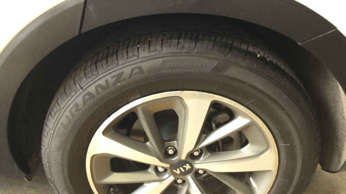 2019 Kia Sorento 5p EX L4 TA 6Vel Piel 7 pas. RA-18"