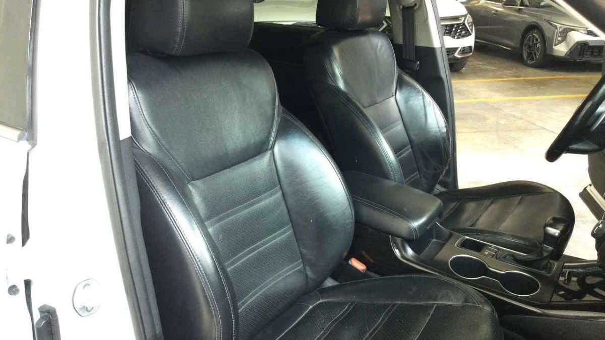 2019 Kia Sorento 5p EX L4 TA 6Vel Piel 7 pas. RA-18"