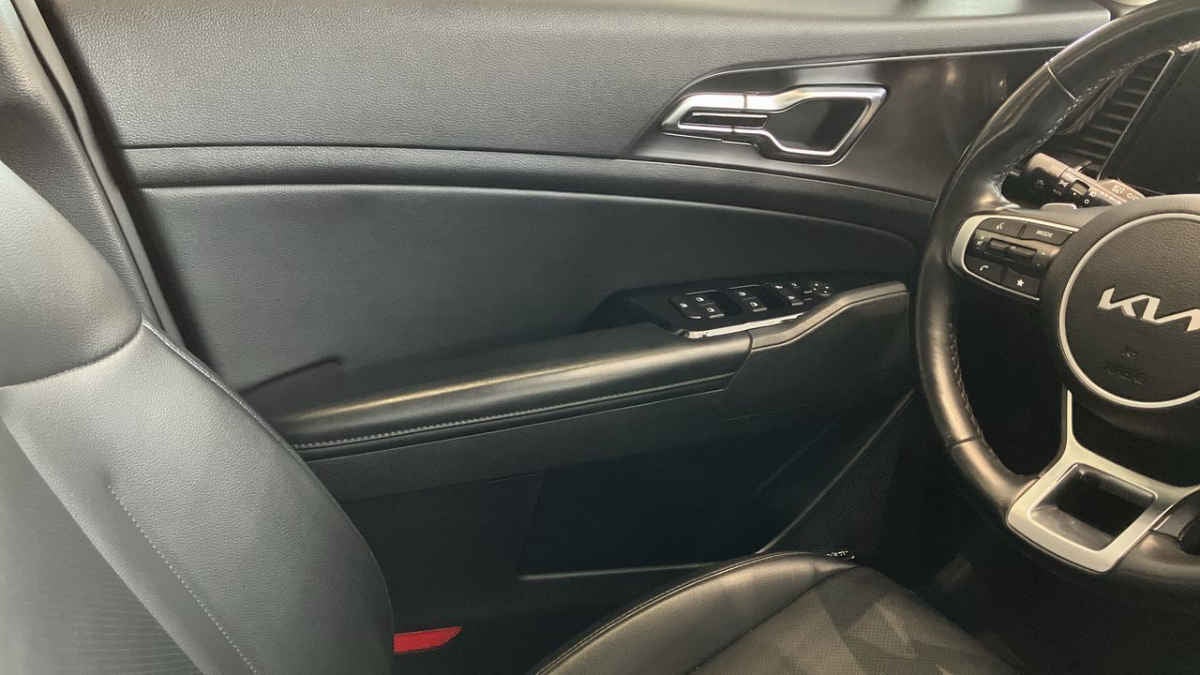 2025 Kia Sportage 5p SXL L4/2.5 Aut