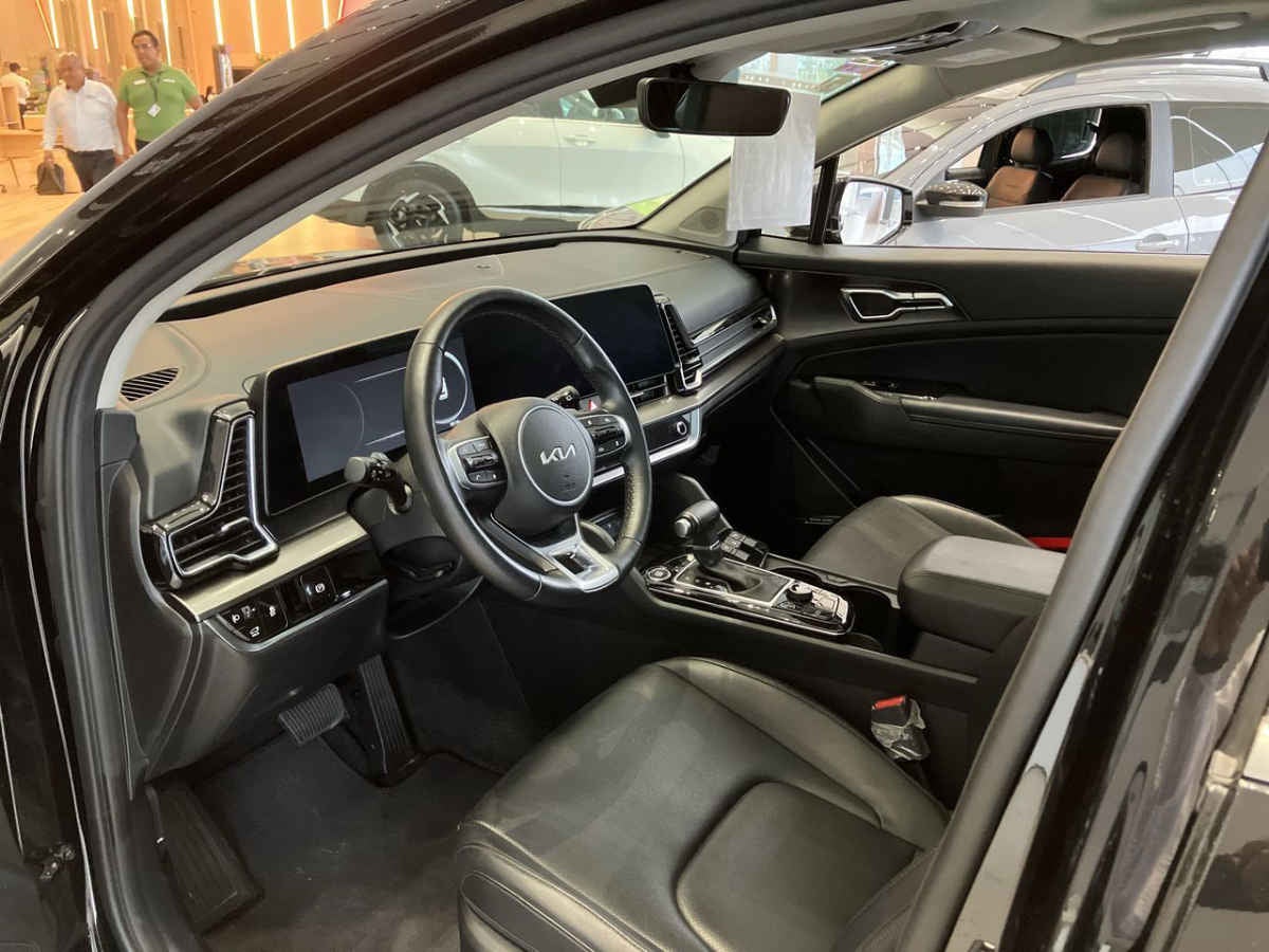 2025 Kia Sportage 5p SXL L4/2.5 Aut