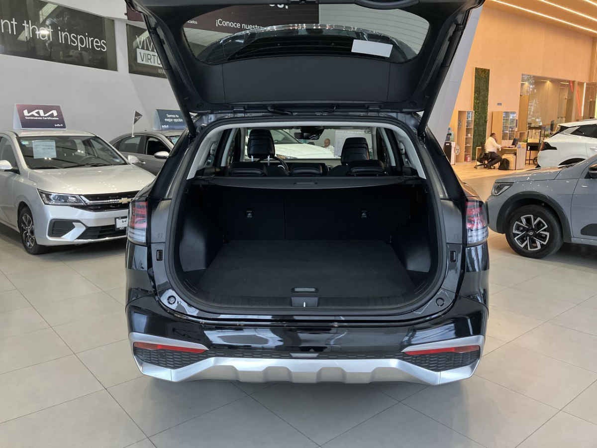 2025 Kia Sportage 5p SXL L4/2.5 Aut