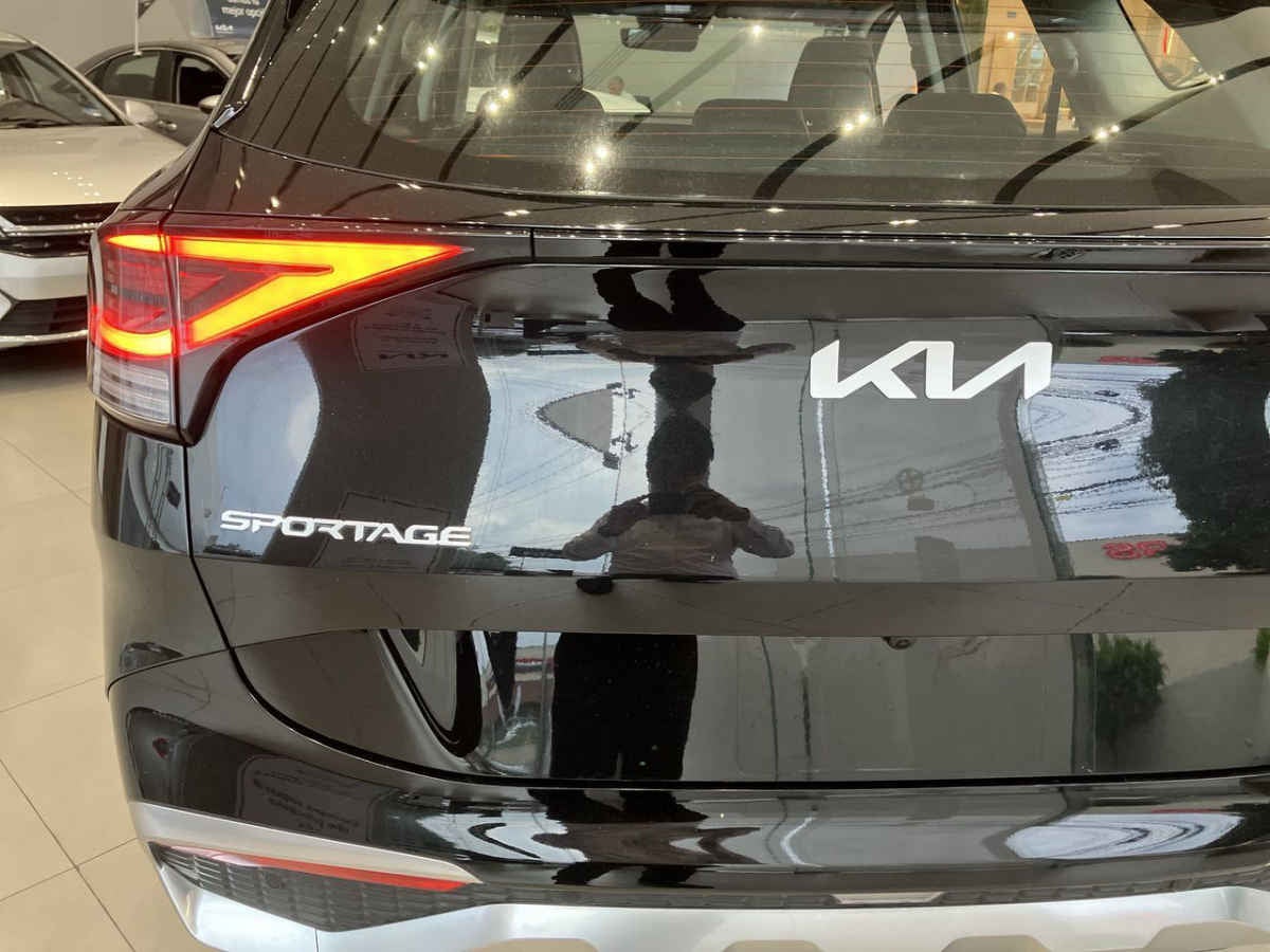 2025 Kia Sportage 5p SXL L4/2.5 Aut