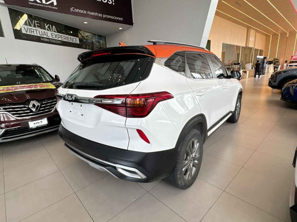 2023 Kia SELTOS 5p EX Pack L4/1.6 Aut